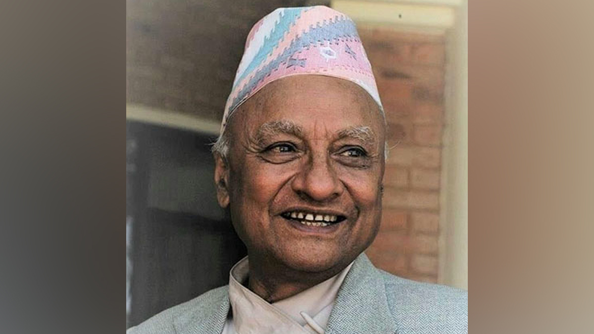 राष्ट्रकवि माधव घिमिरे पुरस्कार वरिष्ठ समालोचक प्रा.डा. त्रिपाठीलाई